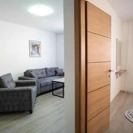 Apartments And Rooms Smile Mostar Exterior photo