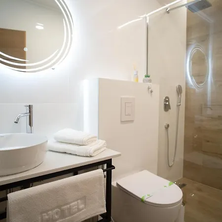 Apartments And Rooms Smile Mostar Exterior photo